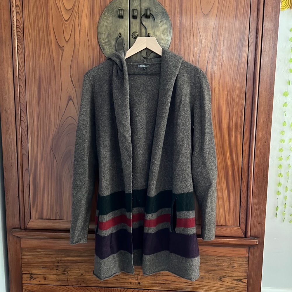 Lambswool hooded coat